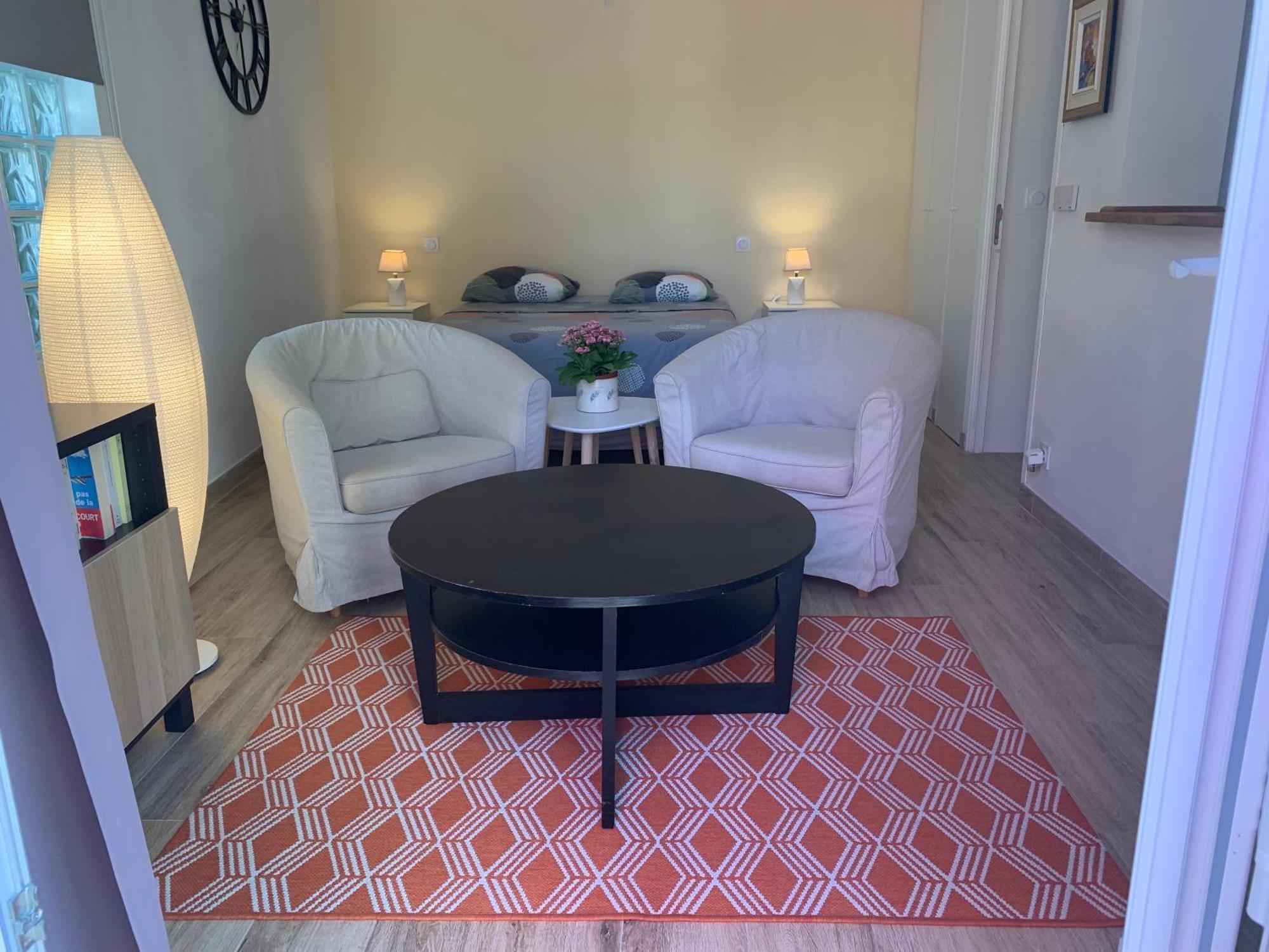 Studio Independant, Front De Mer Et Plage A 200M 昂蒂布 外观 照片